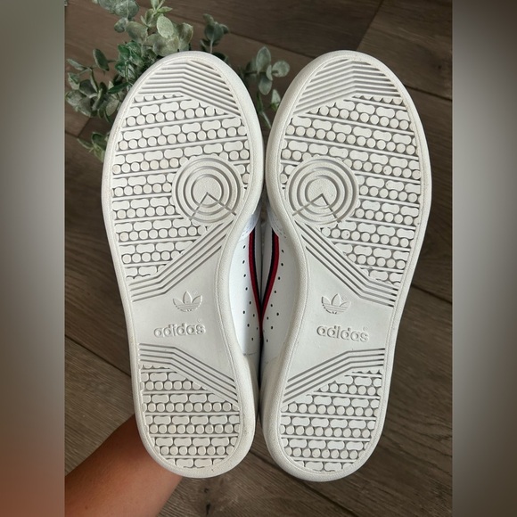 Adidas Kids White and Navy Sneakers Size 3 1/2 - Picture 7 of 9